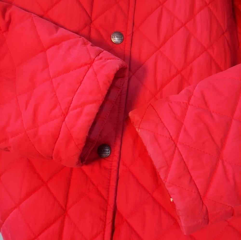 L.L. Bean Women's Red Quilted Barn/Chore Jacket Thermore - Picture 7 of 11